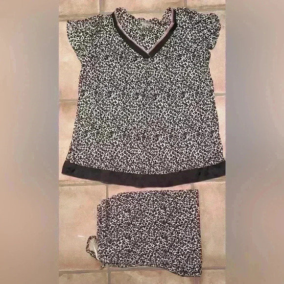 Anne Klein black and white leopard, short sleeve, 2 piece pajama set; size L - Picture 1 of 9